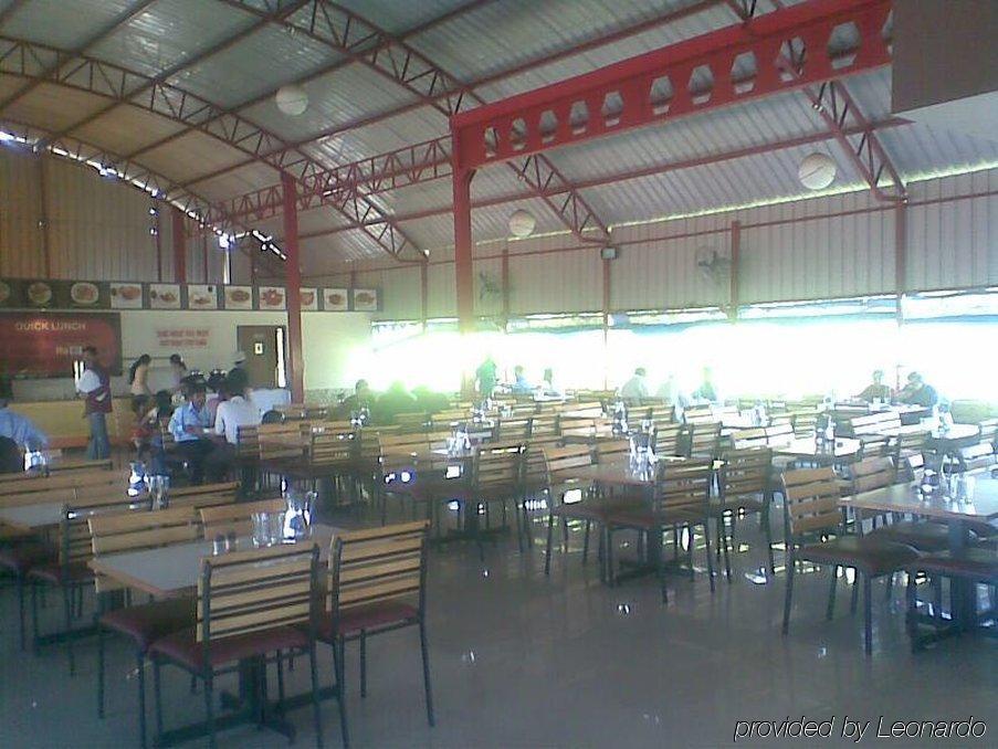 Hotel Noor Empire International Kormangala Bangalore Restaurant foto